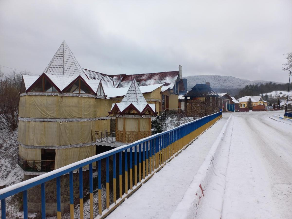 Садиба Федорчуків За Рікою1 Sheshory Εξωτερικό φωτογραφία